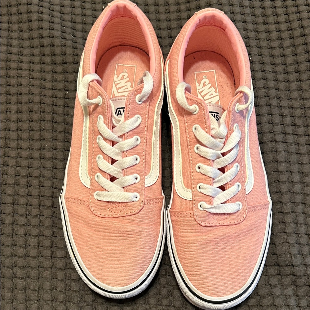 Vans Women's Light Pink Canvas Sneakers